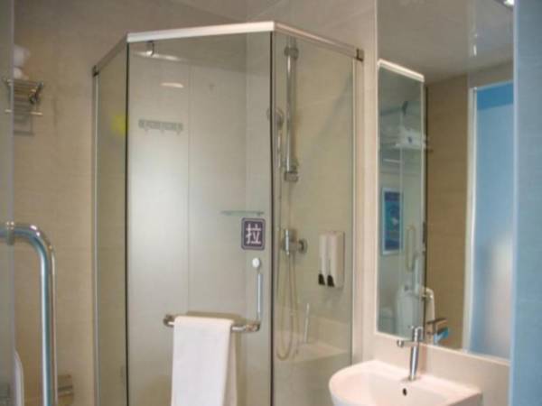 7 Days Premium Guangzhou Shahe Branch