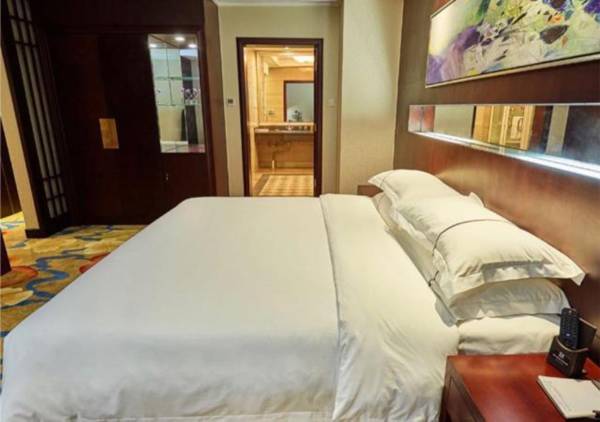 Borrman Hotel Guangzhou Changlong Shiqiao Metro Station