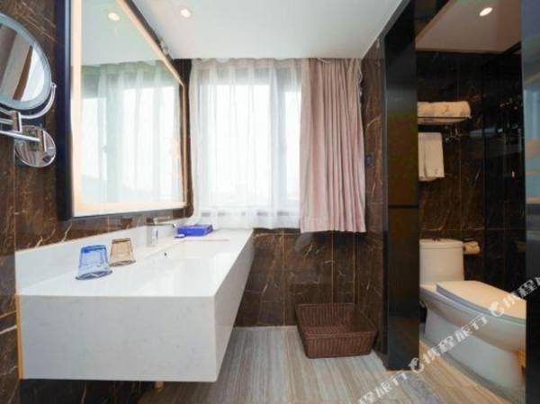 Zmax Hotel Guangzhou Tianhe East Railway Station