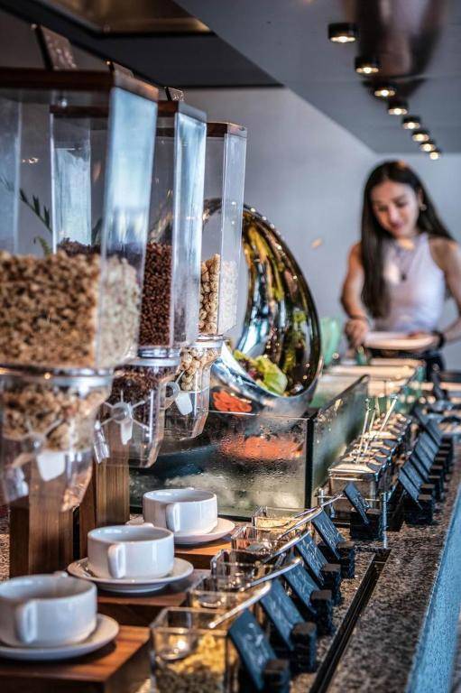 Guangzhou Elegant Hotel