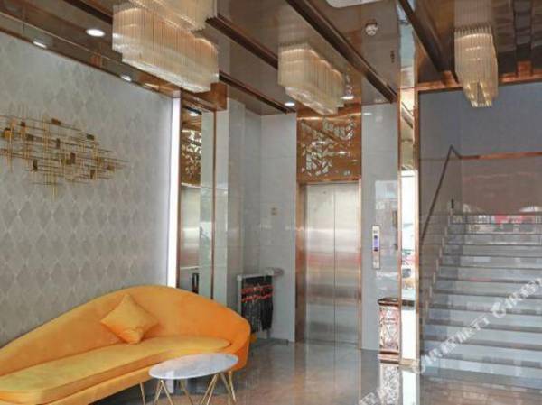 Orange Fashion Apartment (Guangzhou Xiajiao Metro Station)