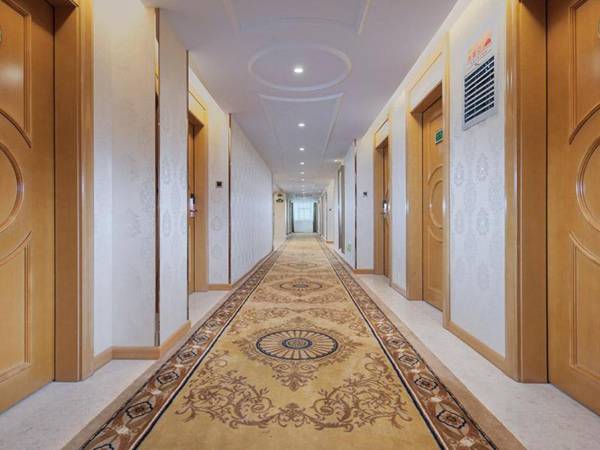 Vienna Hotel Guangzhou Baiyun Longgui Xialiang Metro Station