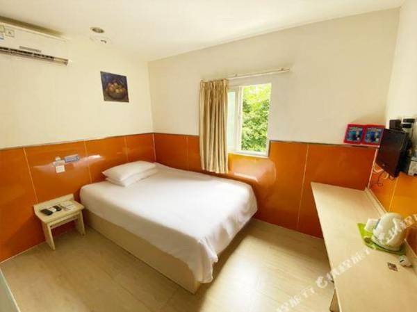 99 Hotel Chain (Guangzhou Jiangnan West Subway Station)