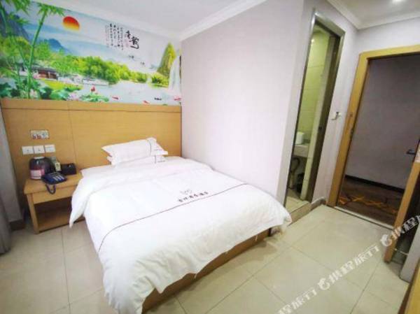 Jixiang Hotel (Guangzhou Dashadi Subway Station)