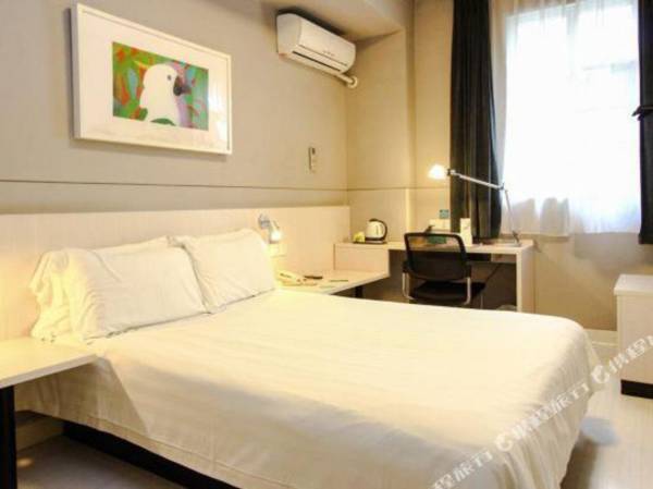 Wo Fun Apartment (Guangzhou Yongfu Huanghuagang Metro Station)