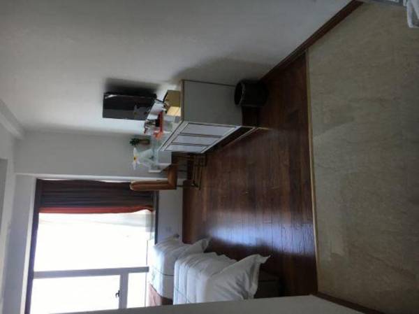 Ocean Star Apartments