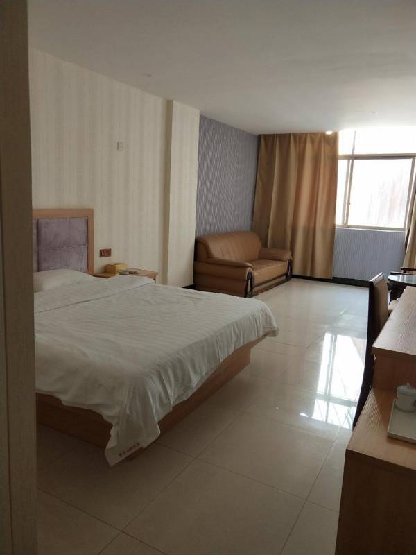 Jun Hotel Jiangxi Ganzhou Yudu County Hongqi Avenue