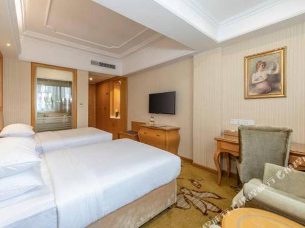 Vienna International Hotel (Fuzhou Wusi Road Store)