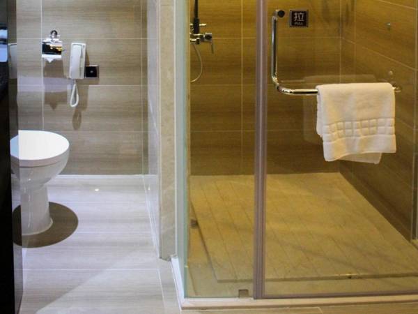 Golden Phoenix International Hotel