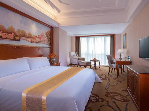 Vienna International Hotel Foshan Qiandeng Lake