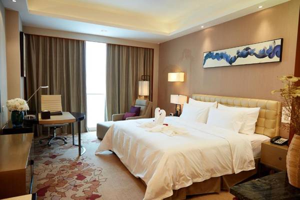 The Thousand Lantern Lake Hotel