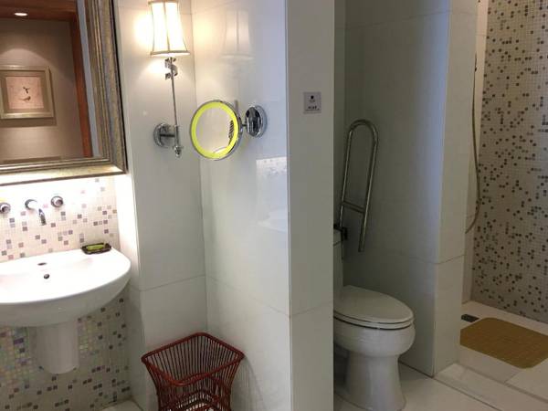 Foshan Green Lake Hotel