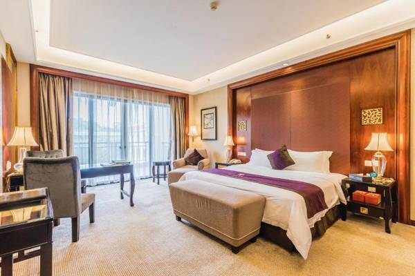 Foshan Green Lake Hotel
