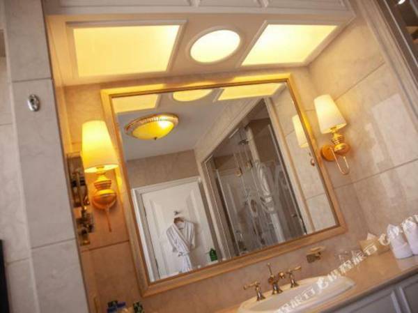 Da Tong Guo Bin Grand Hotel