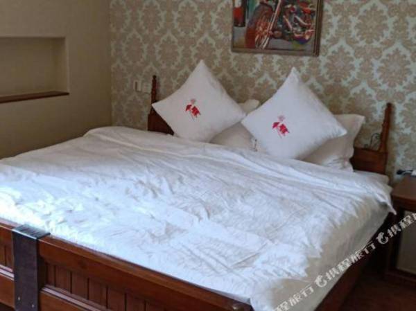 Daily Mega Holiday Hotel