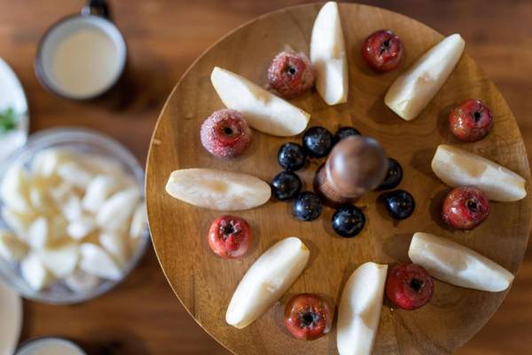 Dali Yifang Qingchen Lake View Holiday Hotel