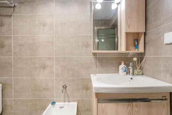 Chongqing Nanan·Nanbin Road· Locals Apartment 00111800