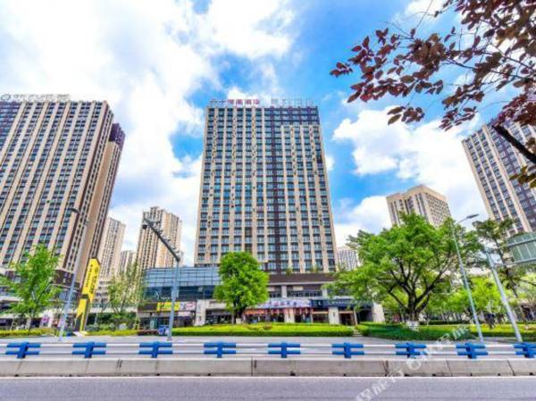 Lavande Hotel·Chongqing West Railway Station Baguocheng