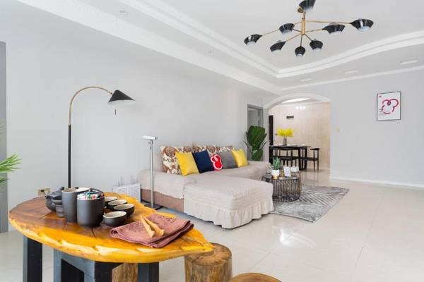 Chongqing Yuzhong·Jiaochangkou subway station·