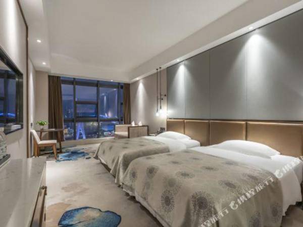 River Four Seasons Hotel