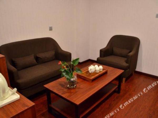 Chongqing Yuan Jian Business Hotel