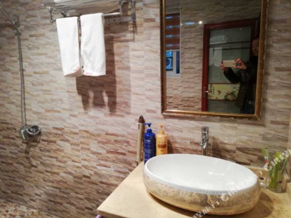 Chongqing Jinjin Hotel