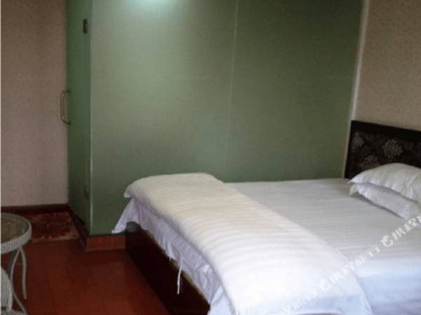 Fengrui Business Hotel