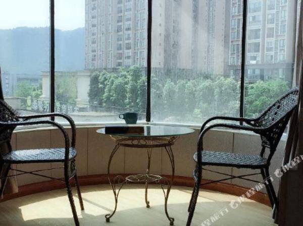 Shengshi Business Hotel