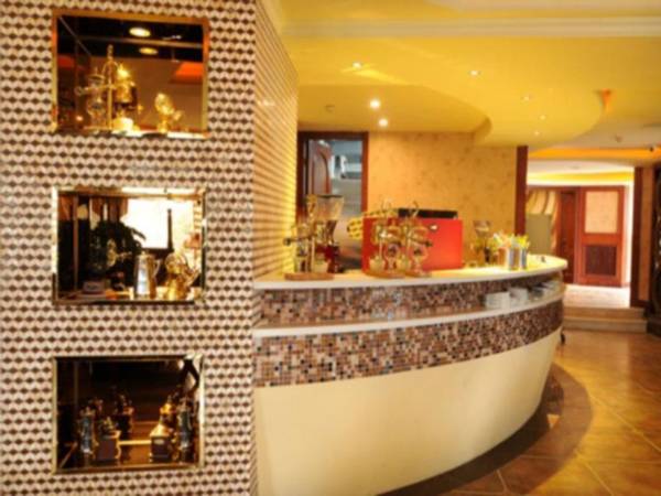 French theme gold place hotel