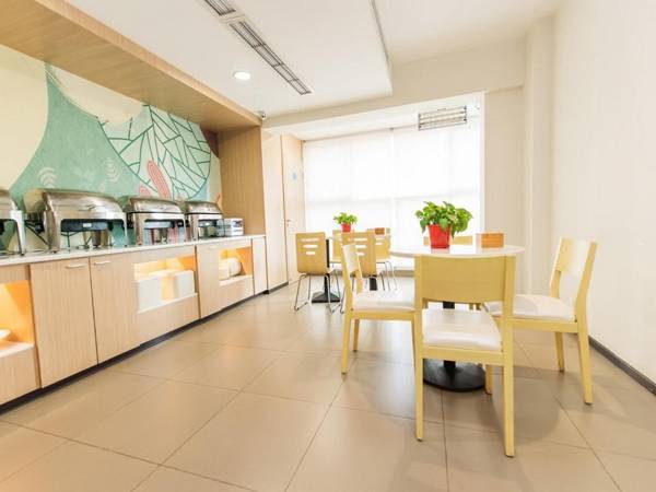 Hanting Hotel Chengdu East Railway Station