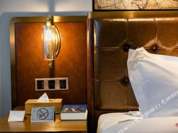 James Joyce Coffetel·Chengdou Wuqing Bei Road