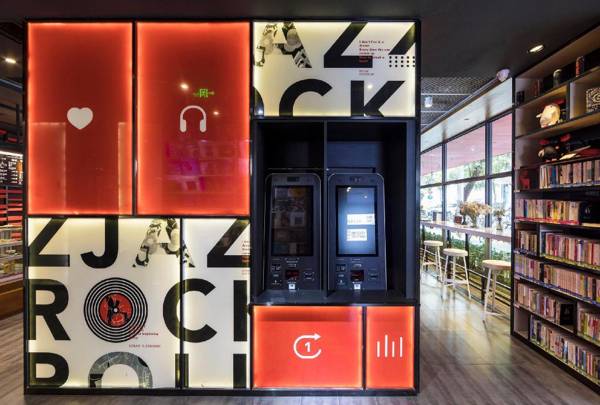 Atour Light Hotel (Chengdu Chunxi Road Netease Music)