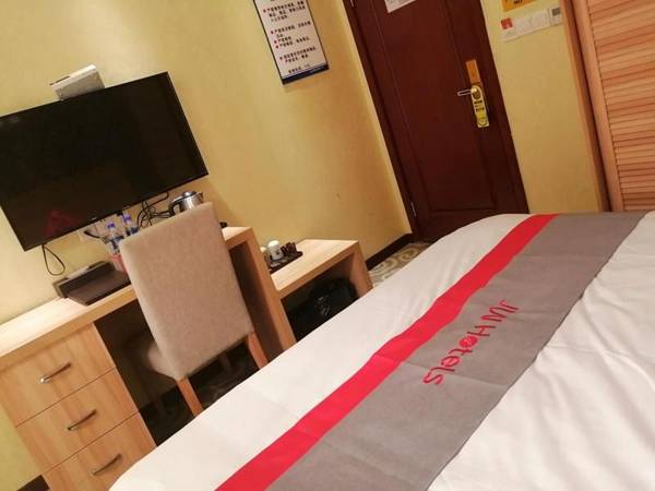 JUN Hotels Sichuan Chengdu Jianyang Jiancheng Town Jianshe Road