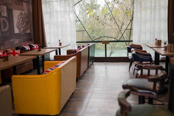 Elan Inn Chengdu Pixian Zhuyunfu