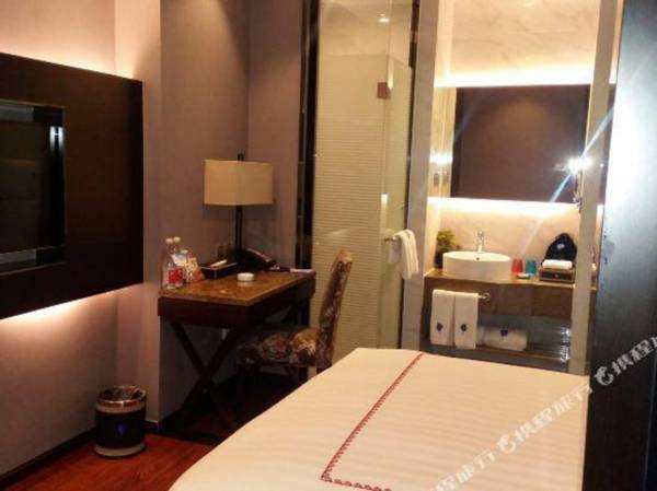 Cheng Dou Liang Shan Hotel