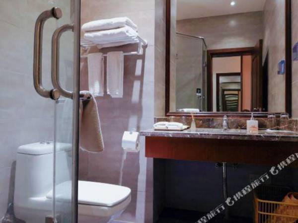 De Men Ren Li Jing Pin Jiu Dian (Da Yi An Ren Gu Zhen Dian )