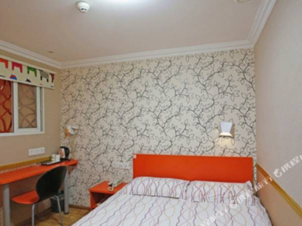 Bu Ding Jiu Dian (Cheng Dou Kuan Zhai Xiang Zi Xi An Bei Lu Dian )