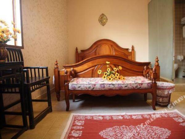 Luo Dai Gu Zhen Dong Shan Bie Yuan Inn