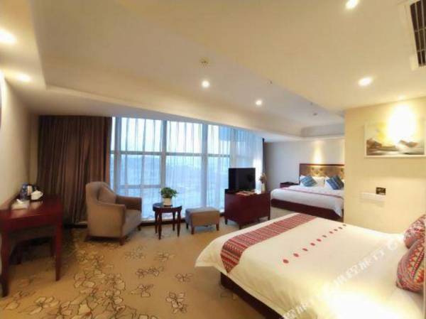 Lu Dao Jing Pin Jiu Dian Cheng Dou Long Zhua Yan Di Tie Jin Nan Tian Jie Dian