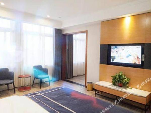 Lan Ou Jiu Dian (Bang Bu Huai Shang Qu Wan Da Guang Chang Dian )