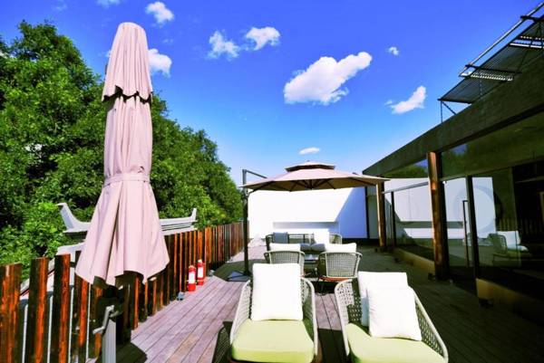 Guipu Beihai Courtyard Hotel