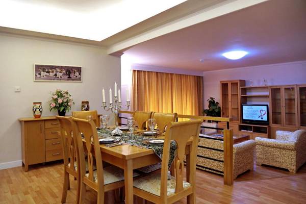 Beijing Lido Place Apartment