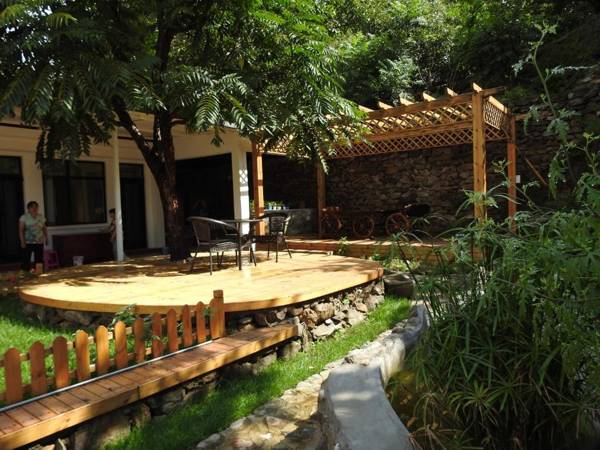 Mutianyu Great Wall Zheng Yang Farm House