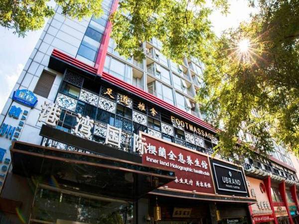 Lacasa Service Apartment