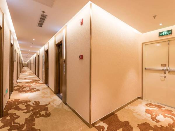 James Joyce Coffetel Beijing West Railway Station Lianhua Bridge