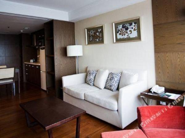 Jingguang Center Apartment Hotel