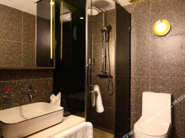 Super 8 Hotel Premier (Beijing Workers' Stadium Sanlitun Chunxiu Road)