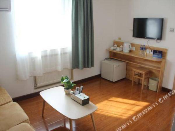 Joy Inn & Suites (Beijing Chongwenmen)