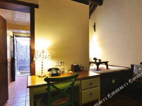 Gubei Water Town Baqi Inn