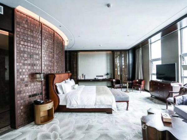 Huayang Nianhua Hotel